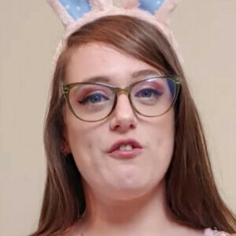 Zinnia Lennox