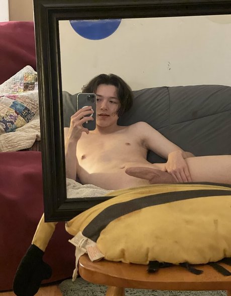 Boytwinkjay21