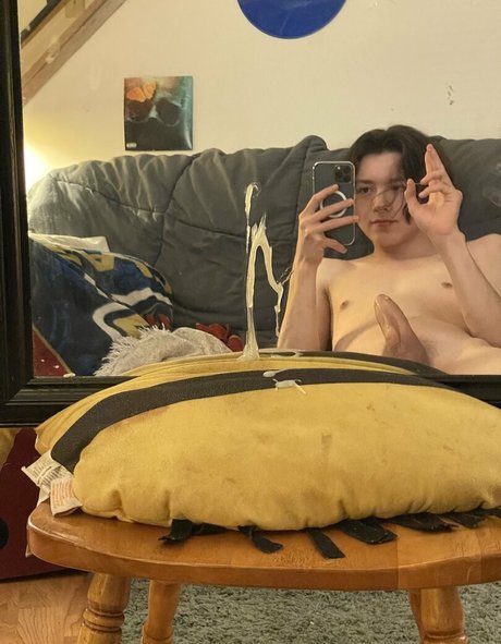 Boytwinkjay21