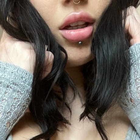 Naakte gelekte OnlyFans-foto van Willow Harper
