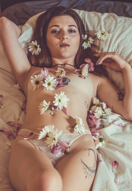 Naakte gelekte OnlyFans-foto van Xcx777