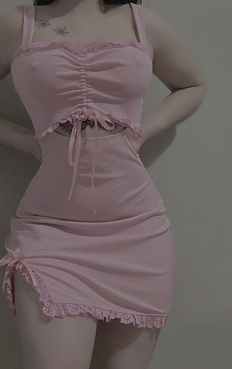 Naakte gelekte OnlyFans-foto van Genesis Cruz