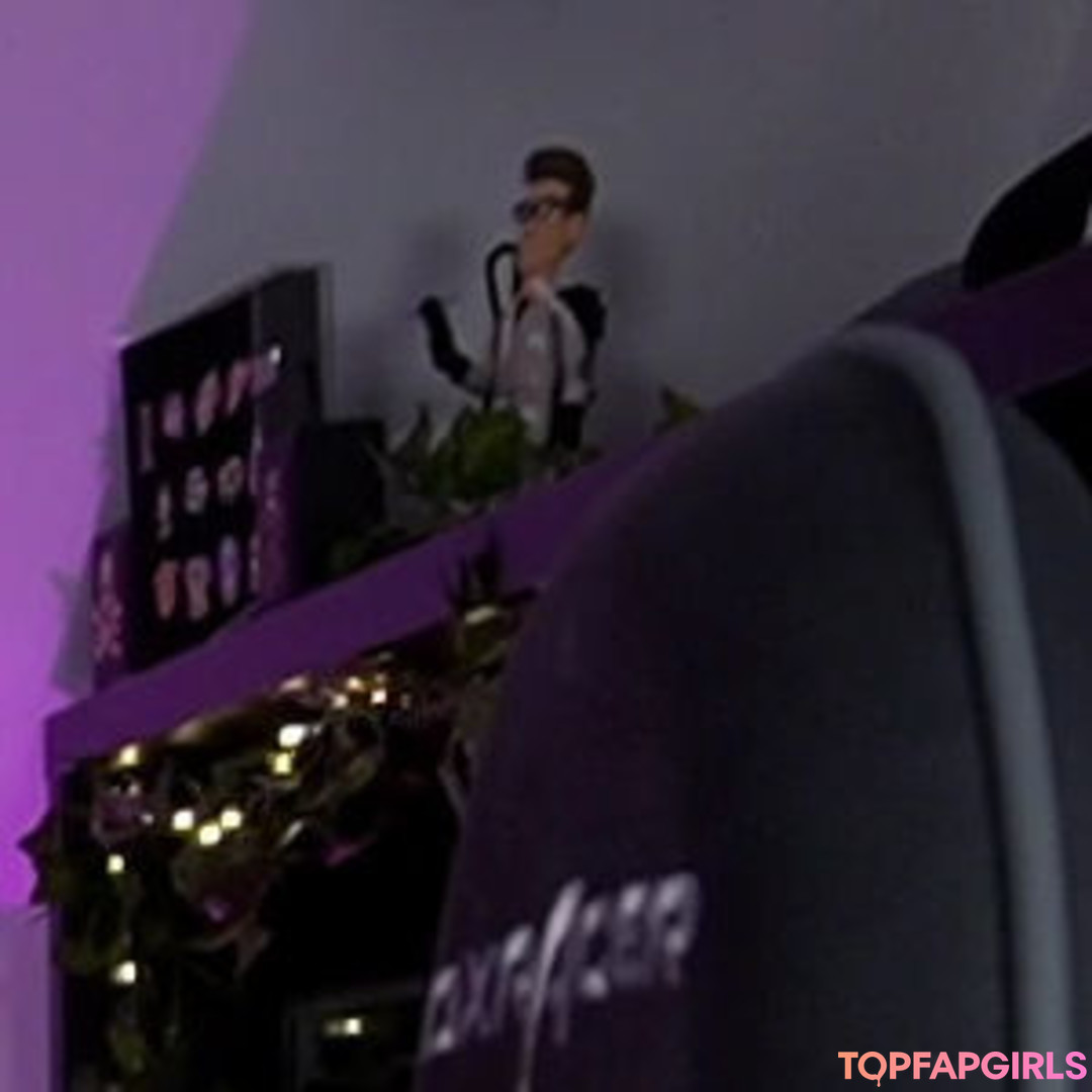 Naakte gelekte OnlyFans-foto van Evelien Smolders #11 Naakte gelekte OnlyFans-foto van Evelien Smolders #11