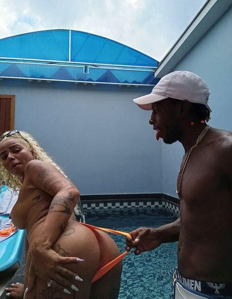 Naakte gelekte OnlyFans-foto van Marcia Dias Farias
