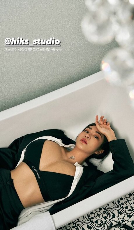 Naakte gelekte OnlyFans-foto van Tasha Y