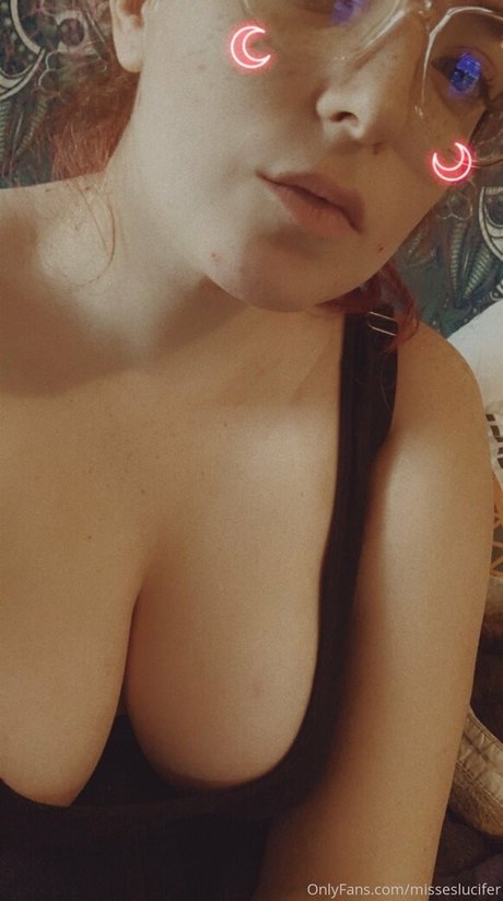 Naakte gelekte OnlyFans-foto van Lucigonewild