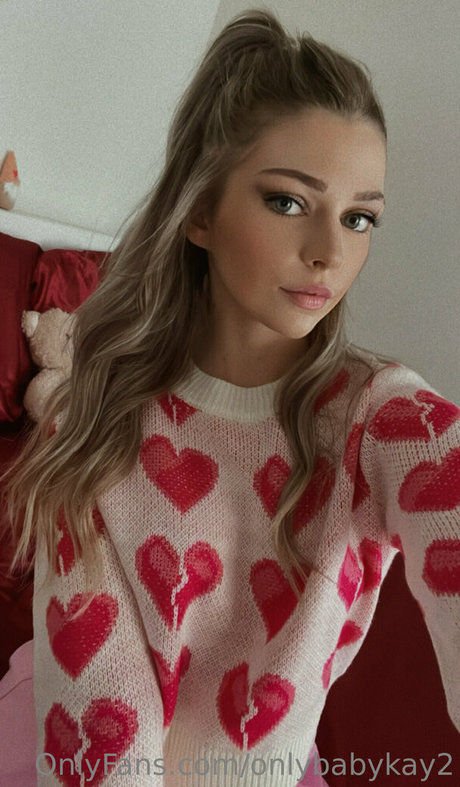 Naakte gelekte OnlyFans-foto van Onlybabykay2