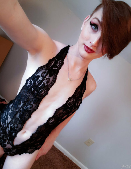 Naakte gelekte OnlyFans-foto van Veroticajae
