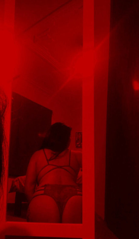Naakte gelekte OnlyFans-foto van Pacificprincess