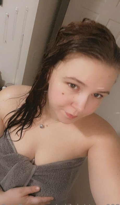 Naakte gelekte OnlyFans-foto van Midnightsun0926