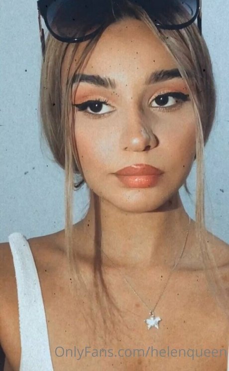 Naakte gelekte OnlyFans-foto van Helenqueen