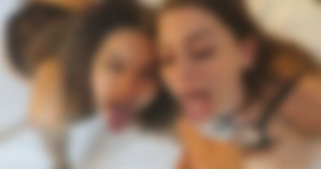 Naakte gelekte OnlyFans-foto van Capdollaz