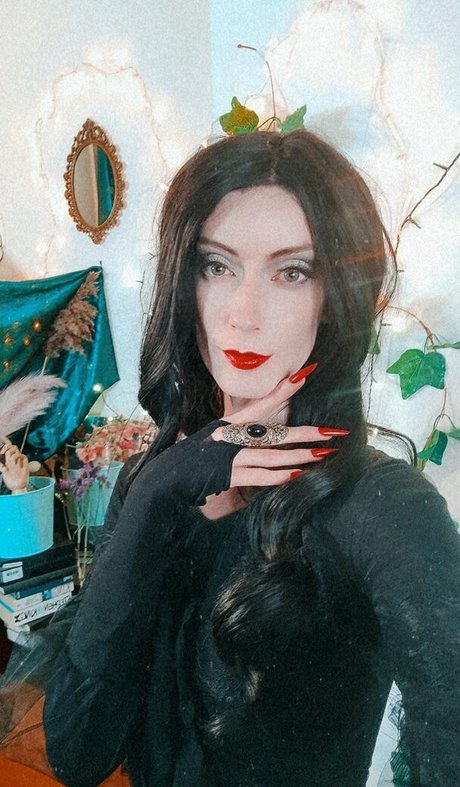 Miss Chloe Asmr