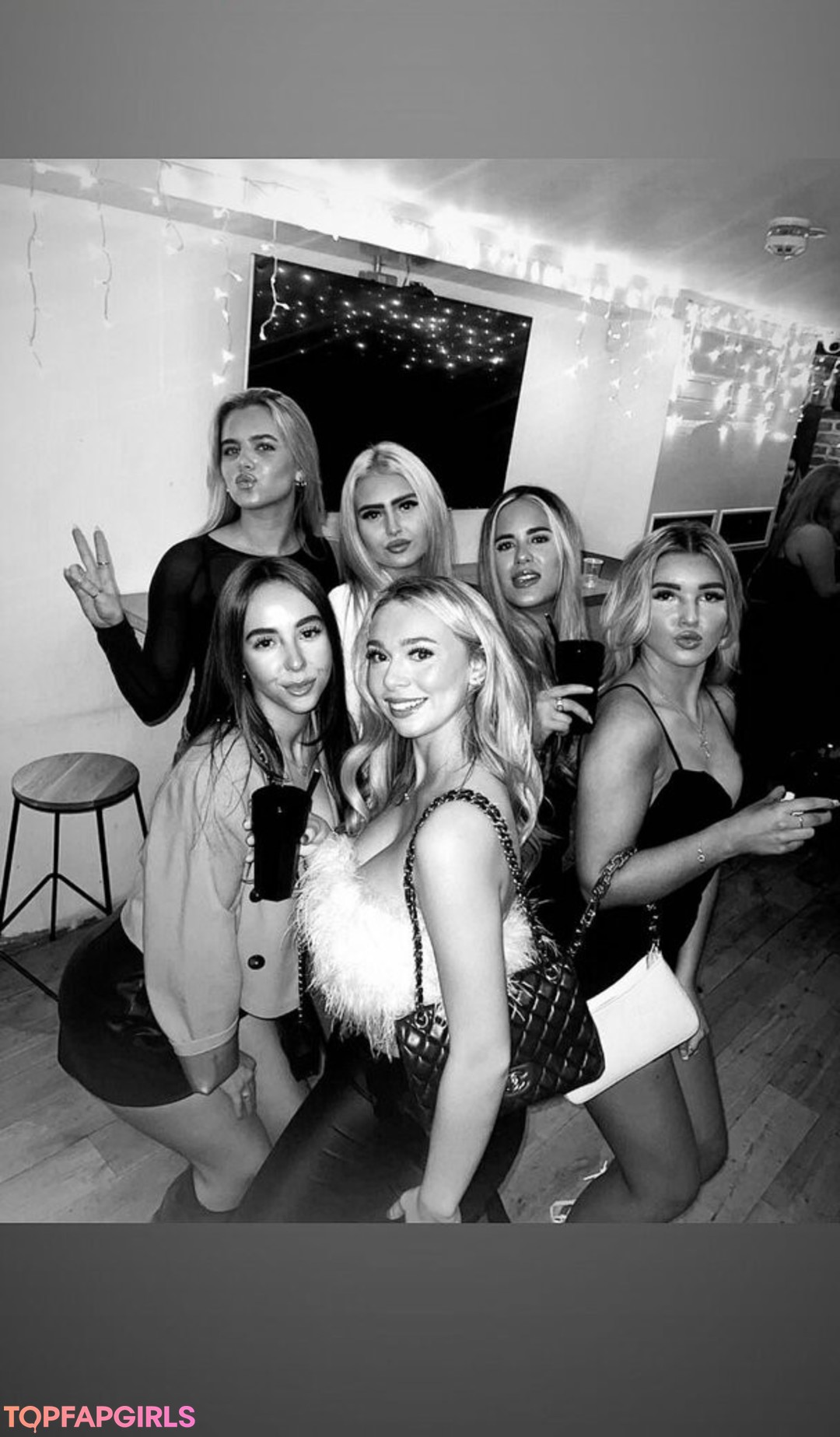 Naakte gelekte OnlyFans-foto van Isabella B #58 Naakte gelekte OnlyFans-foto van Isabella B #58