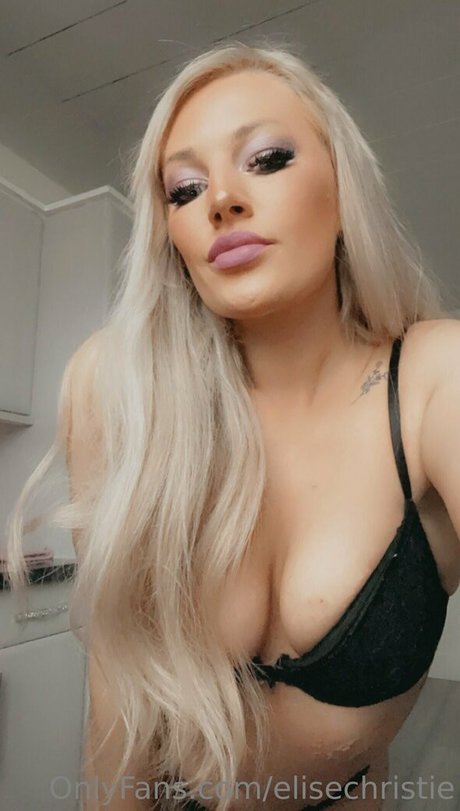 Naakte gelekte OnlyFans-foto van Elisechristie