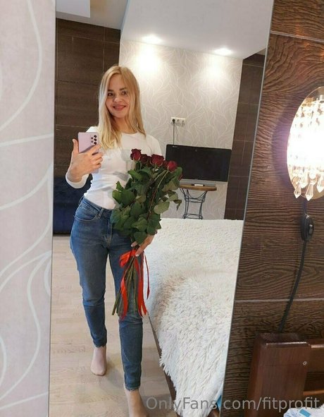 Naakte gelekte OnlyFans-foto van Fitprofit