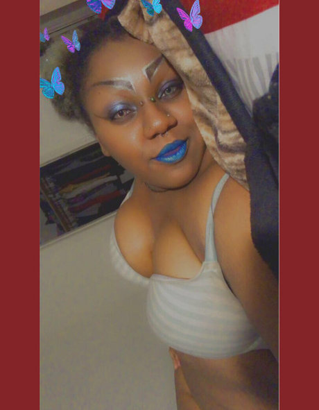Naakte gelekte OnlyFans-foto van Radicalprincess3