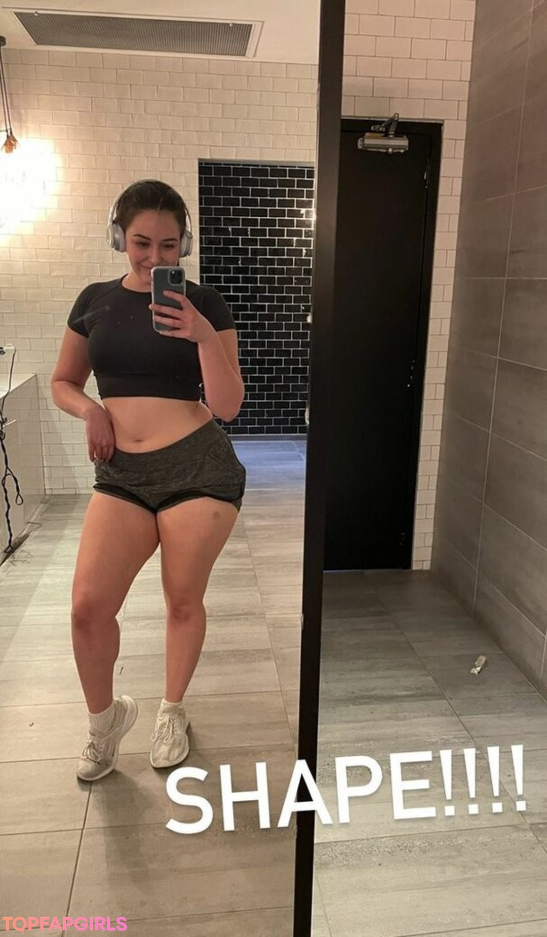 Naakte gelekte OnlyFans-foto van Shutupmichaelaa #15 Naakte gelekte OnlyFans-foto van Shutupmichaelaa #15