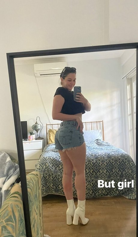 Shutupmichaelaa