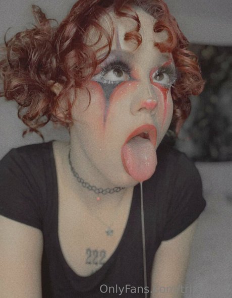 Naakte gelekte OnlyFans-foto van Trixx222