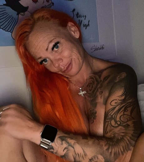 Naakte gelekte OnlyFans-foto van Lovingqueent