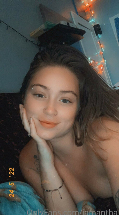 Naakte gelekte OnlyFans-foto van Jamantha