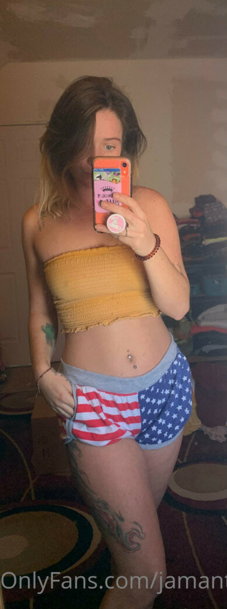 Naakte gelekte OnlyFans-foto van Jamantha
