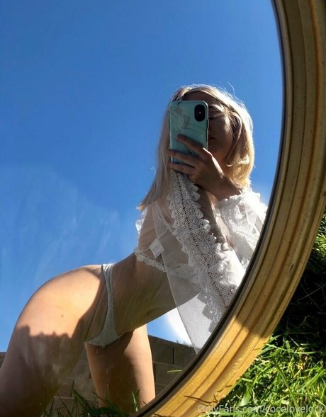 Naakte gelekte OnlyFans-foto van Cocolovelock