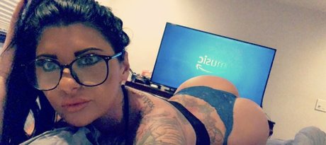 Itsnikkyfoxx