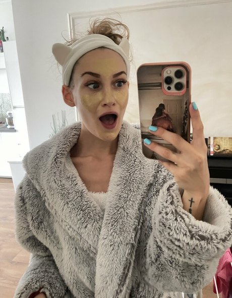 Naakte gelekte OnlyFans-foto van Realtiffany
