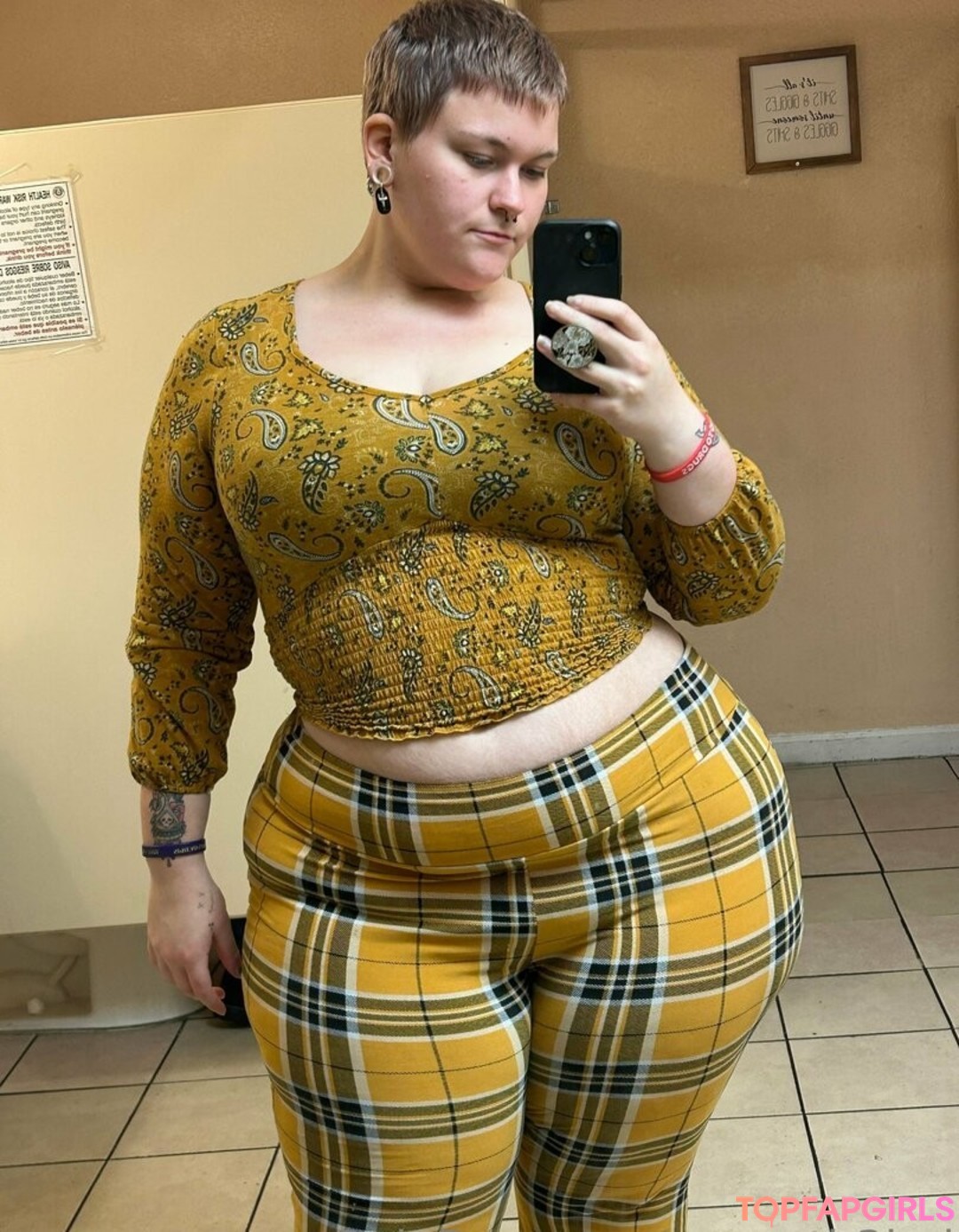 Naakte gelekte OnlyFans-foto van Xannyth3boi #40 Naakte gelekte OnlyFans-foto van Xannyth3boi #40