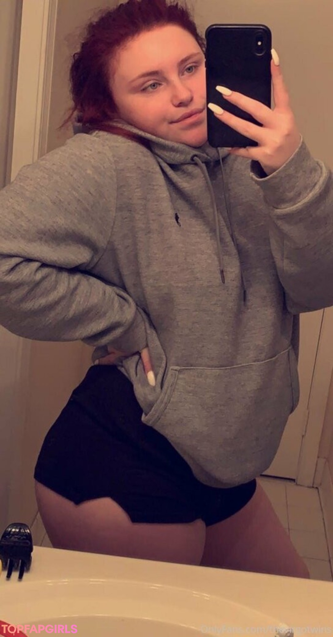 Naakte gelekte OnlyFans-foto van Thevirgotwins #78 Naakte gelekte OnlyFans-foto van Thevirgotwins #78