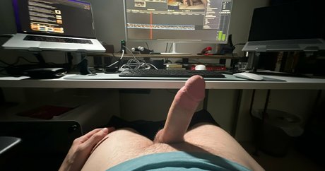 Naakte gelekte OnlyFans-foto van Taylorstiles