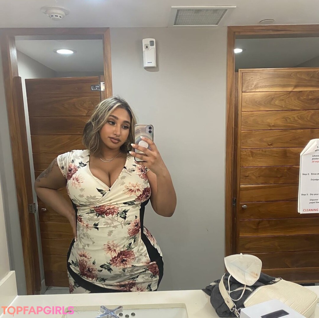 Naakte gelekte OnlyFans-foto van Jeanette Prakash #21 Naakte gelekte OnlyFans-foto van Jeanette Prakash #21