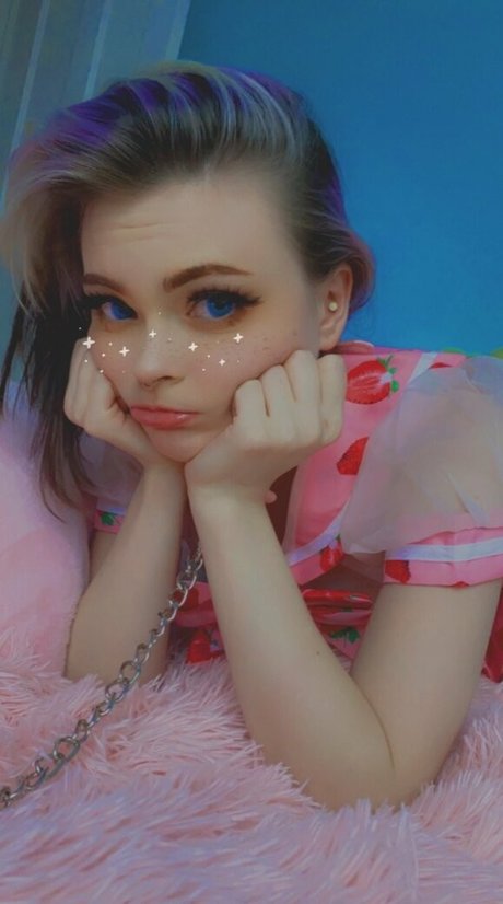 Naakte gelekte OnlyFans-foto van Lovelybedhead