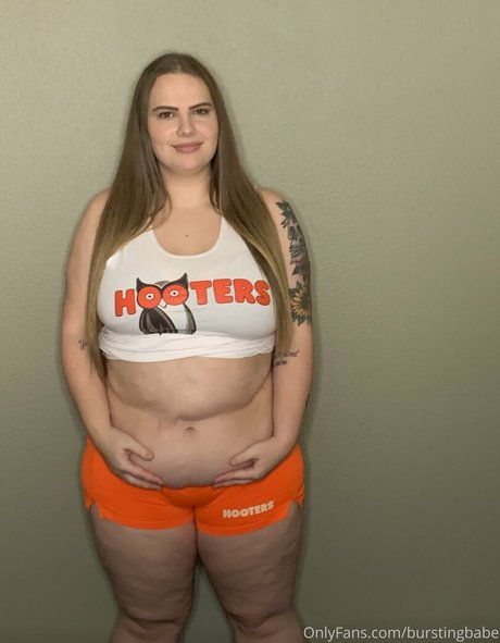 Naakte gelekte OnlyFans-foto van Burstingbabe