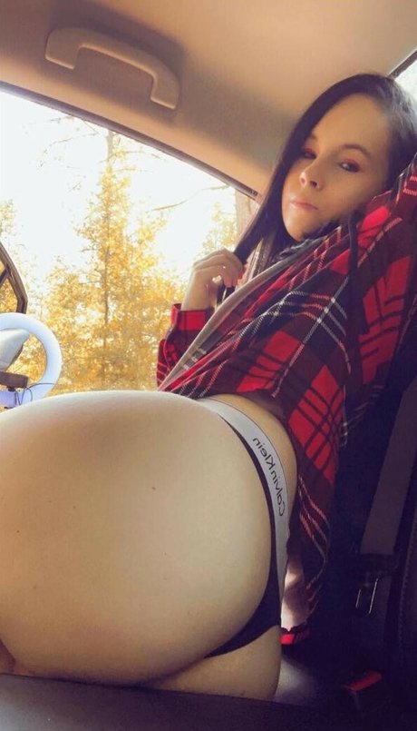 Hoopchick95