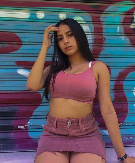 Naakte gelekte OnlyFans-foto van Danahe Vasquez