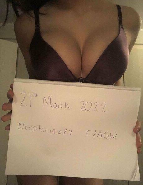 Naaataliee22