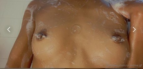 Naakte gelekte OnlyFans-foto van Slumptmila