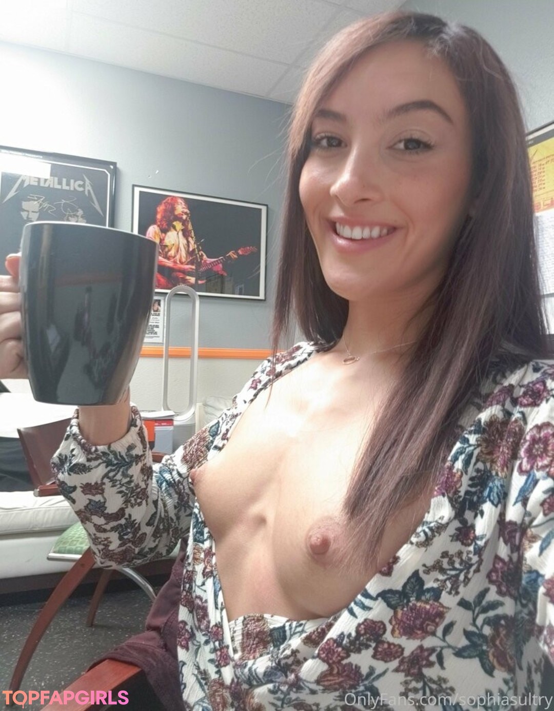 Naakte gelekte OnlyFans-foto van Sophiasultry #75 Naakte gelekte OnlyFans-foto van Sophiasultry #75