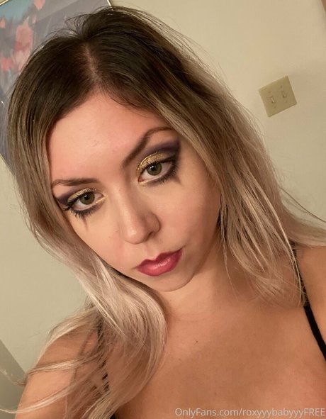 Roxyyybabyyyfree