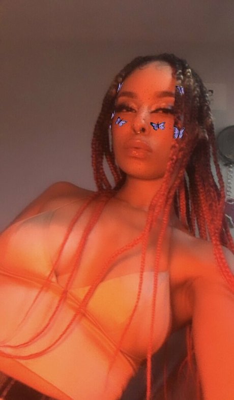 Naakte gelekte OnlyFans-foto van Thedream