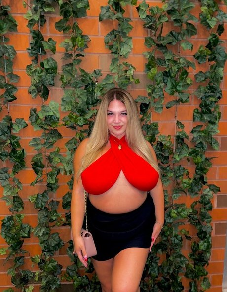 Naakte gelekte OnlyFans-foto van Sierra K