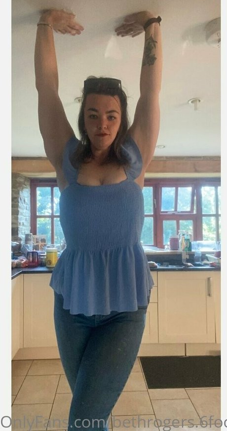 Amazonbeth6foot6