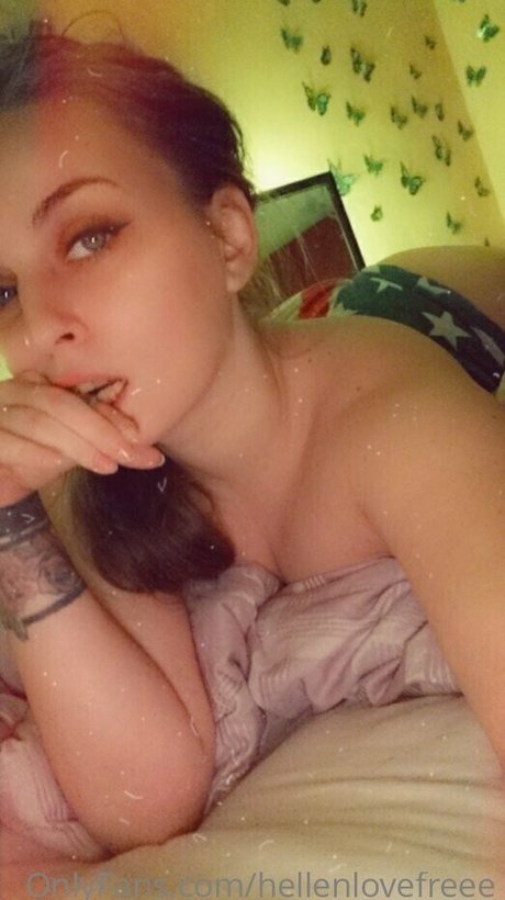 Naakte gelekte OnlyFans-foto van Hellenlovefreee