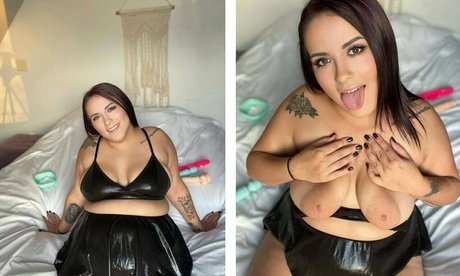 Naakte gelekte OnlyFans-foto van Deliciouslyfree