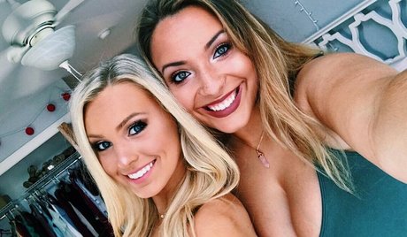 Naakte gelekte OnlyFans-foto van Emily E