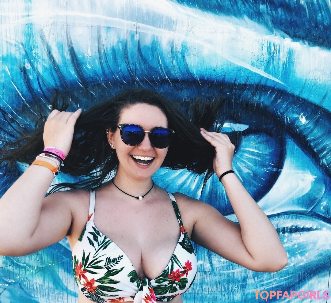 Naakte gelekte OnlyFans-foto van Hannah V #14 Naakte gelekte OnlyFans-foto van Hannah V #14