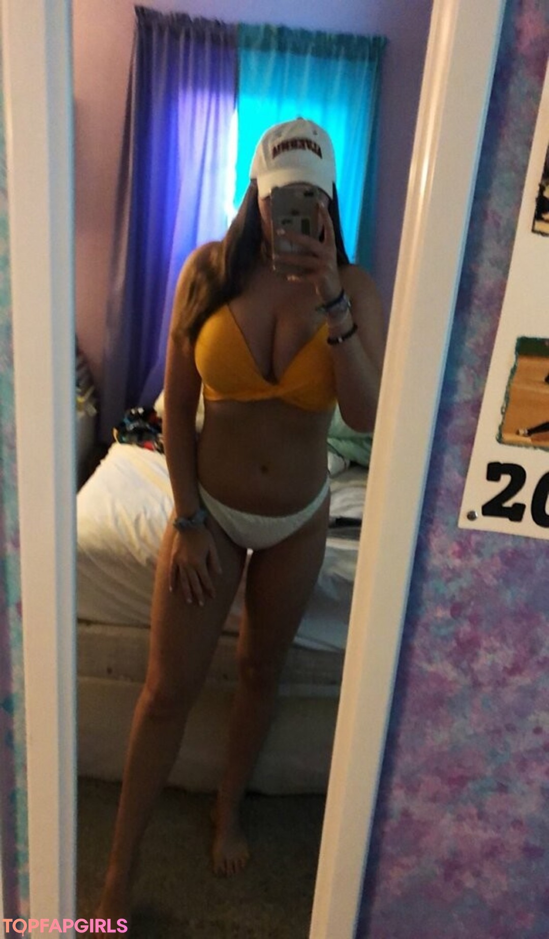 Naakte gelekte OnlyFans-foto van Hannah V #28 Naakte gelekte OnlyFans-foto van Hannah V #28